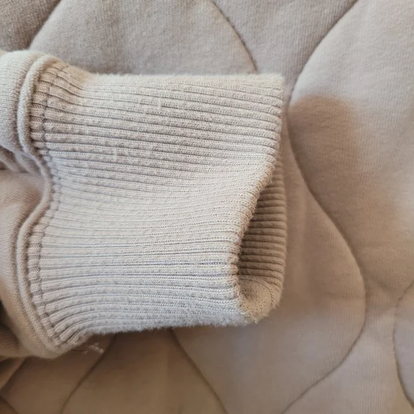 Abercrombie & Fitch Quilted Bomber Jacket -  Tan/Beige - Picture 10 of 12